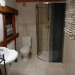 Κατάλυμα σε φάρμα 50 *